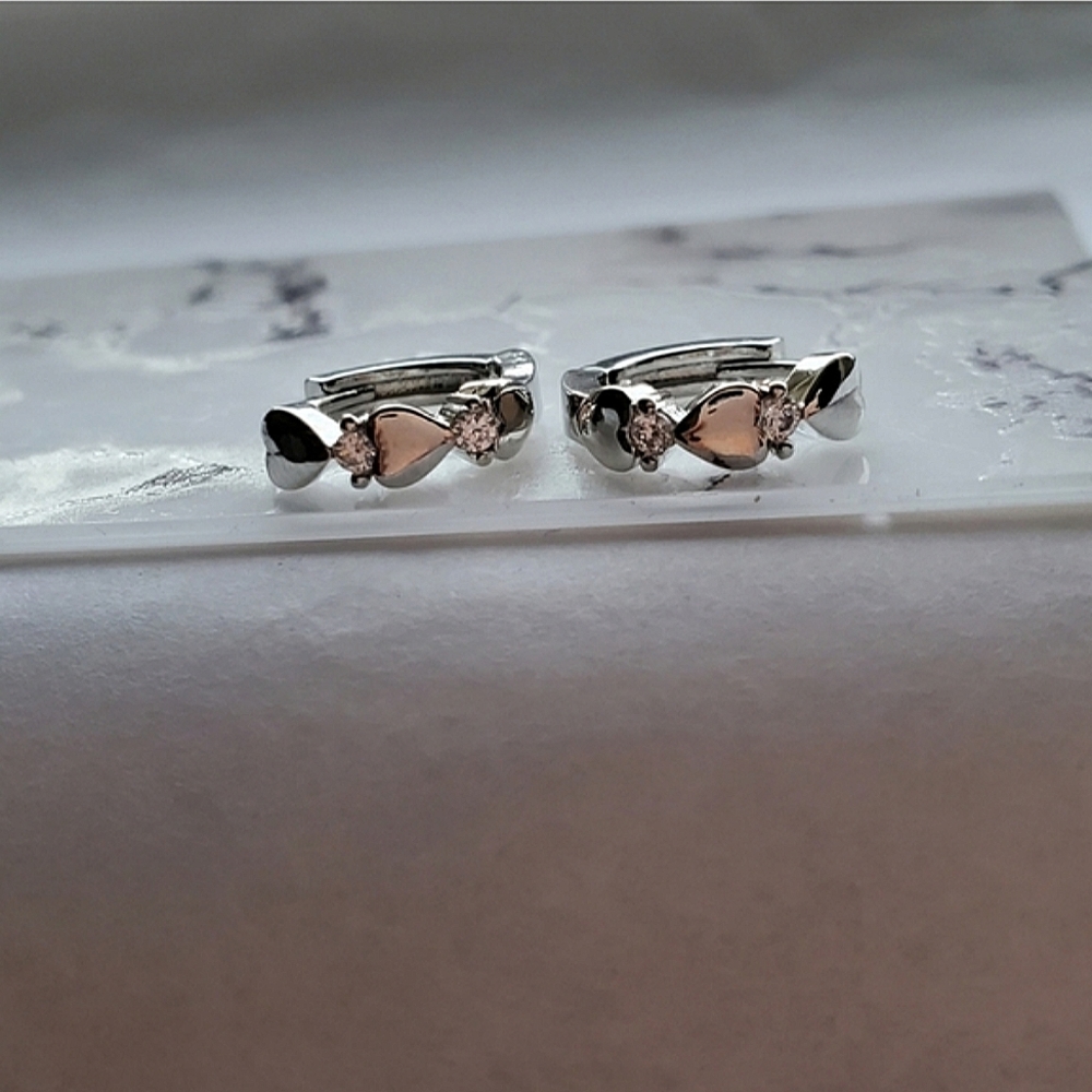 New Fashion Heart Huggie Hoop Earrings Studs - Picture 6 of 10